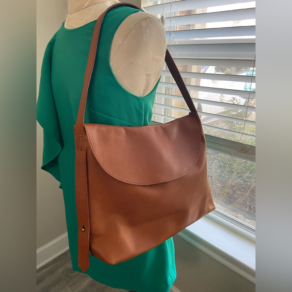 Genuine Leather Saddle Bag Medium Size Shoulder Carry